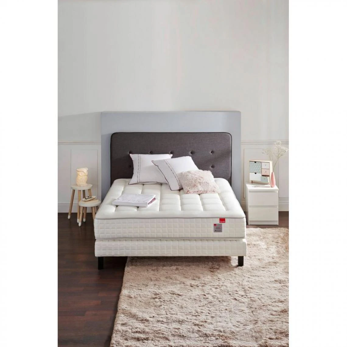 BUT Chevet BEST LAK Blanc Laqué 2 BUT Chevet BEST LAK Blanc Laqué – Image 2